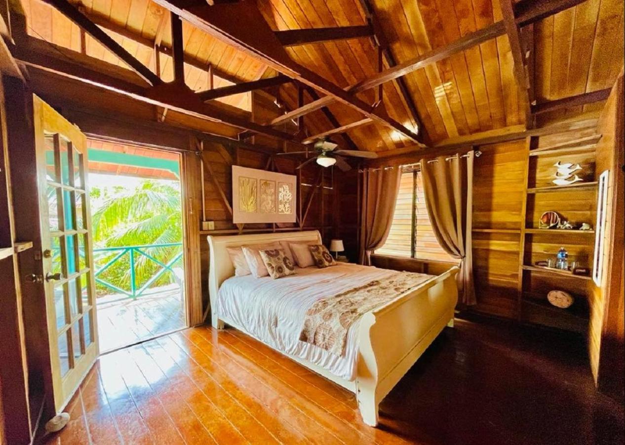 Villa Amaya Bocas del Toro Buitenkant foto