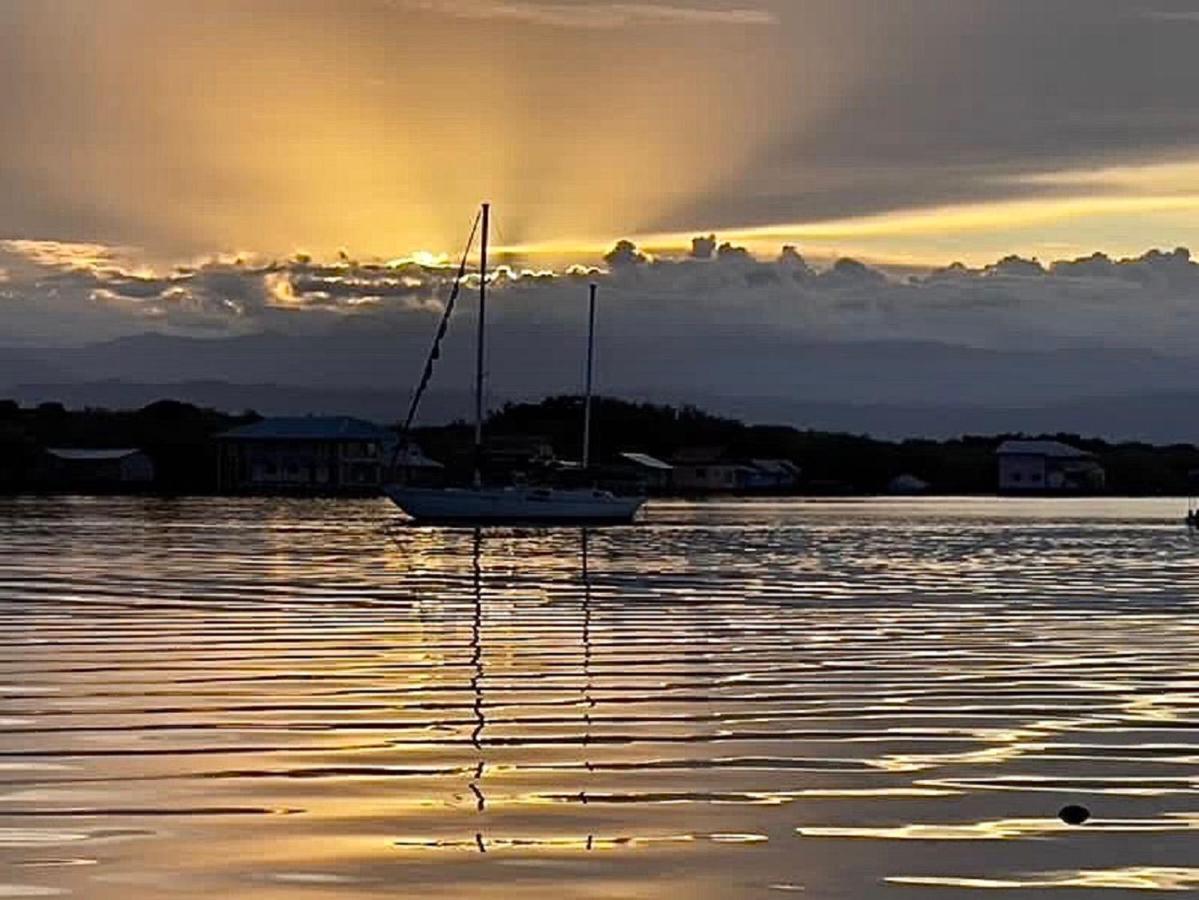 Villa Amaya Bocas del Toro Buitenkant foto
